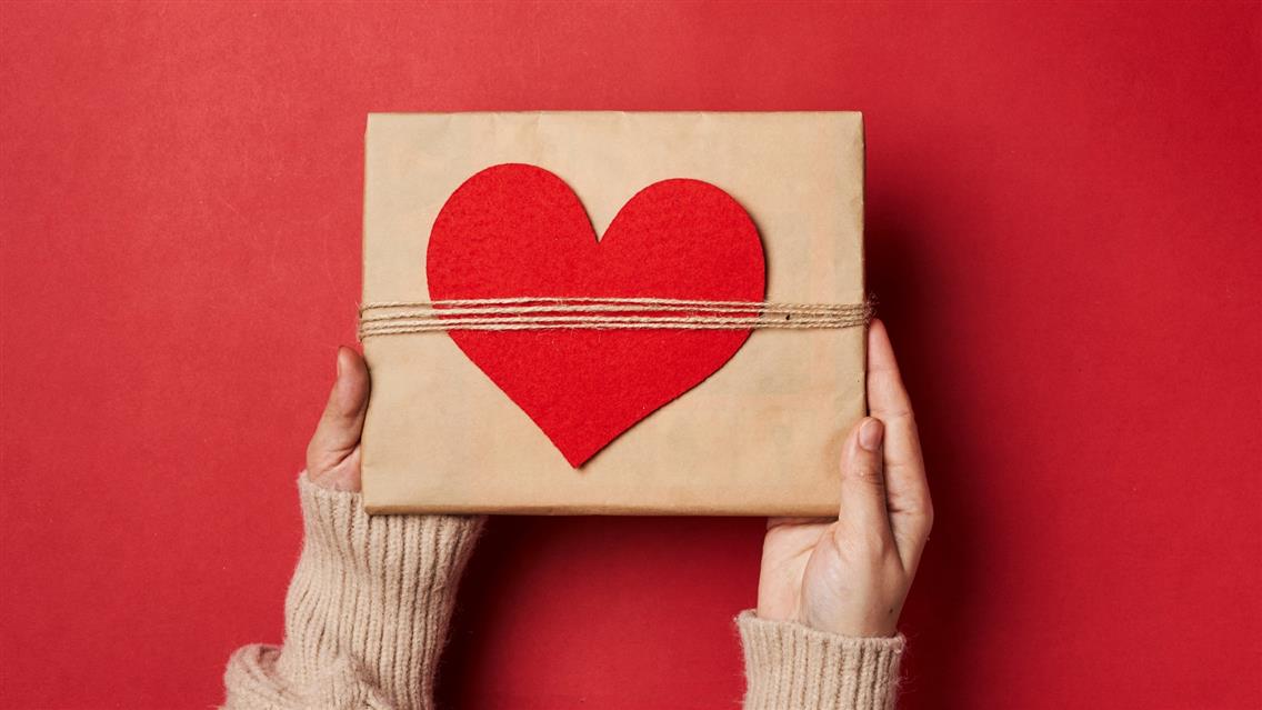 Valentine's Day Visual Strategies and Marketing Tactics for Brands - LenFlash