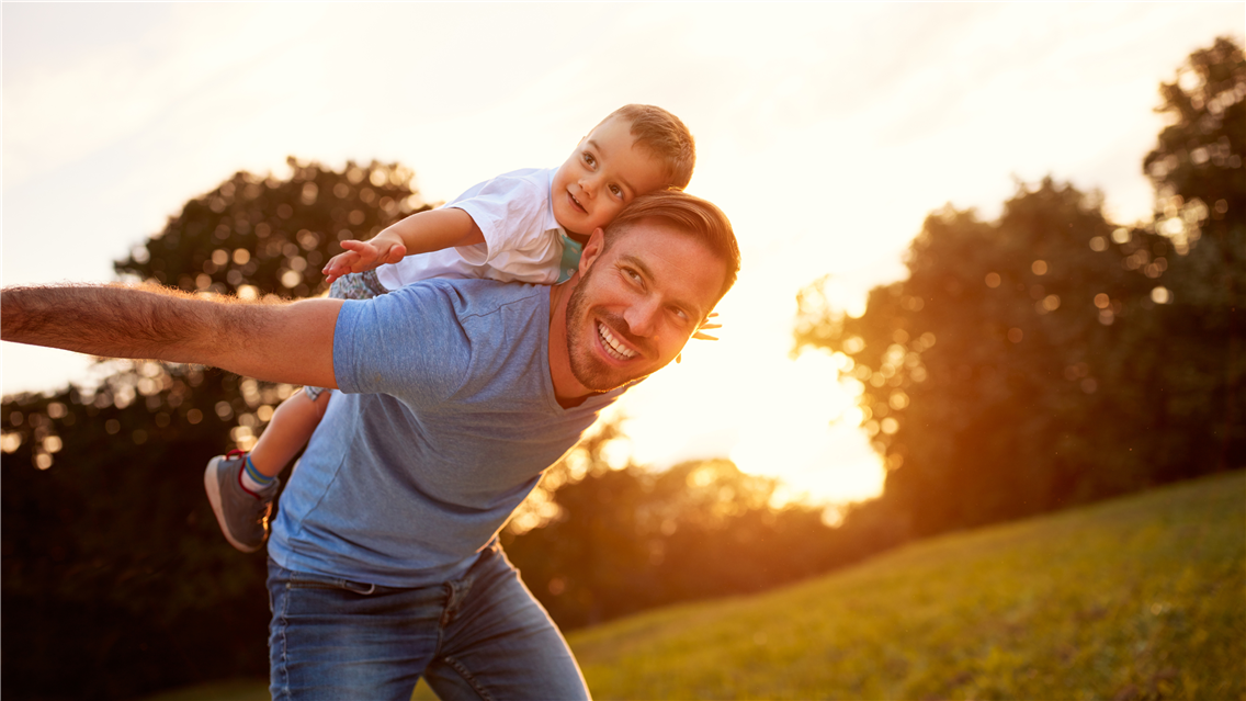 Father’s Day E-Commerce Advertising: Visual Best Practices and Trends - LenFlash