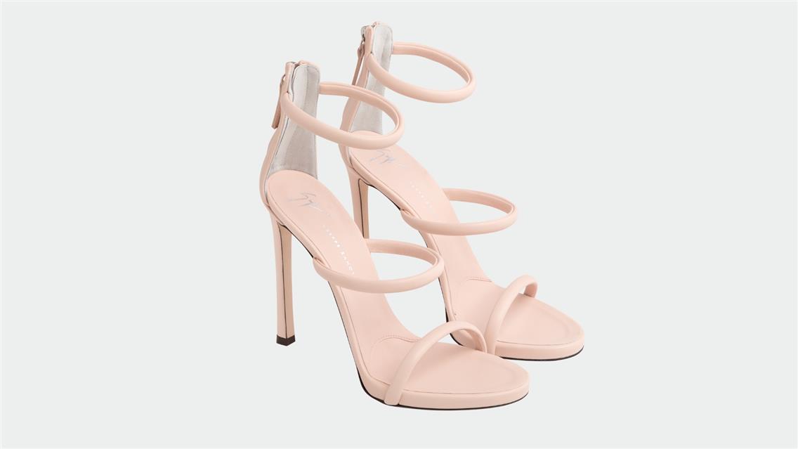 Footwear Photography That Actually Sells - LenFlash