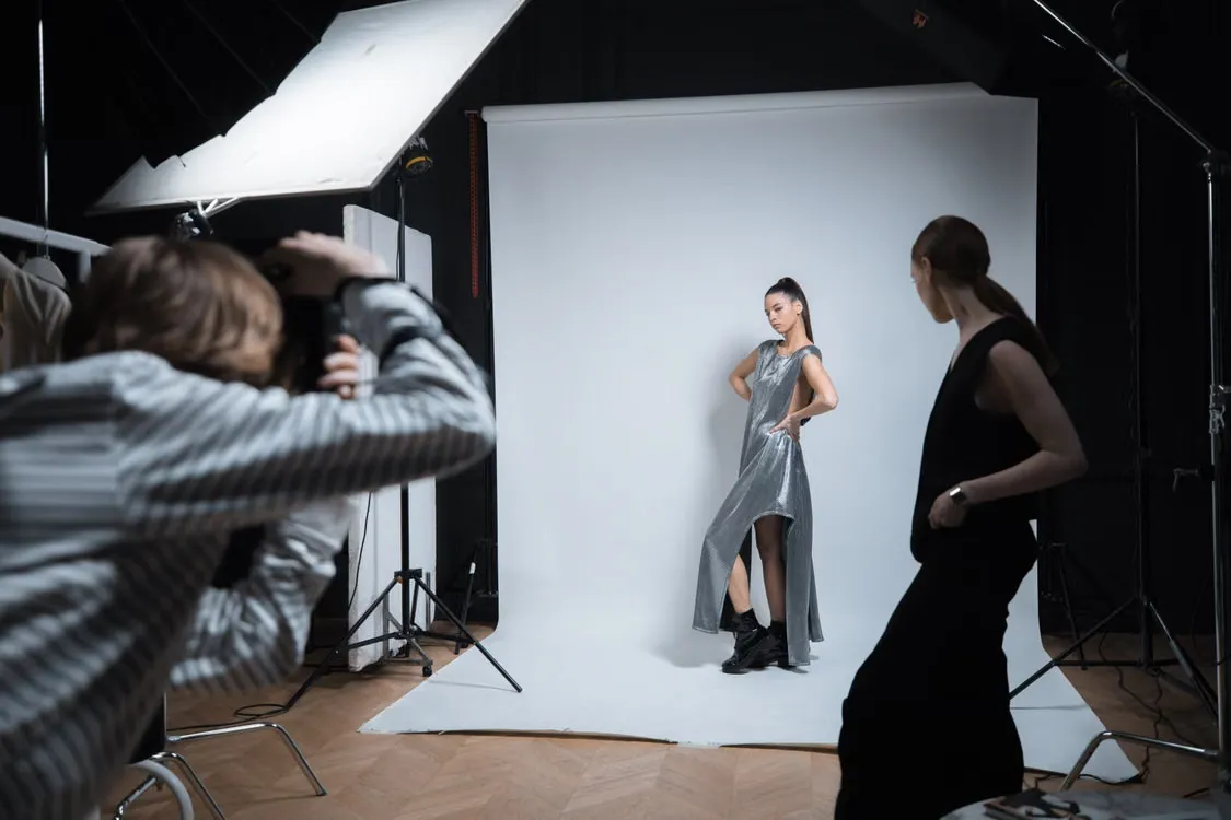 Setting Up an In-House Photography Studio for eCommerce Brands - LenFlash