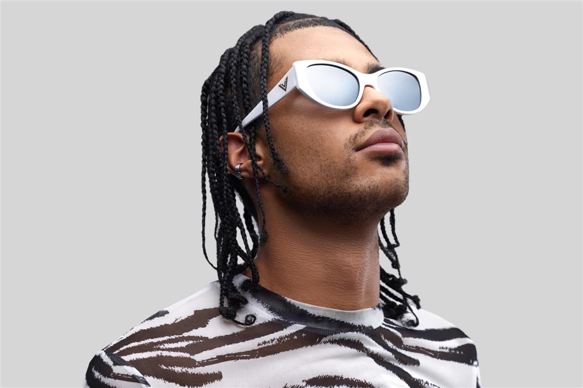 How to Elevate a Menswear Brand with Fashion Photography - LenFlash