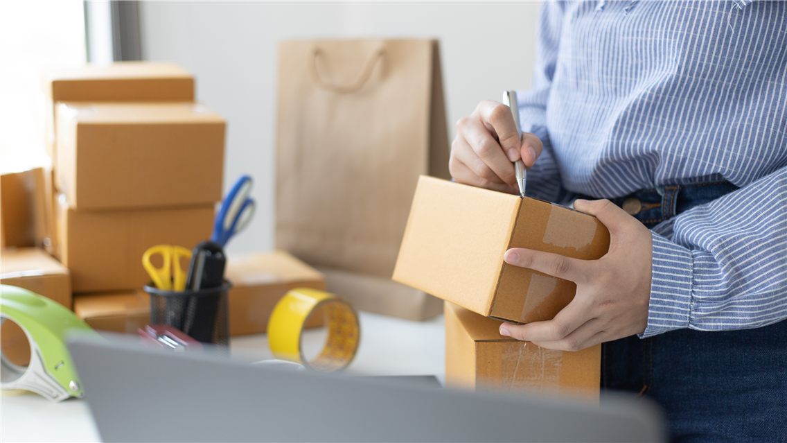 Preparing Your Products for a Photoshoot - LenFlash